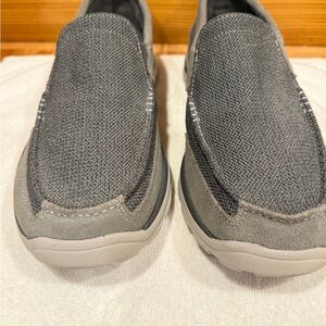 Skechers Men's Relaxed Fit Superior Milford casual slip-on shoes in gray. sz10